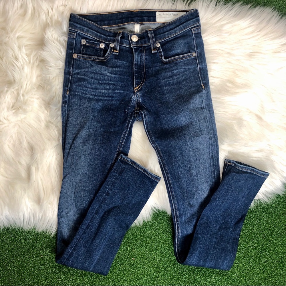 Rag & Bone Jeans Skinny in Woodford Dark Wash - Picture 3 of 8